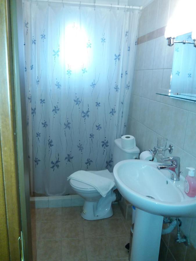 נאוכורי Kynthia Guesthouse מראה חיצוני תמונה
