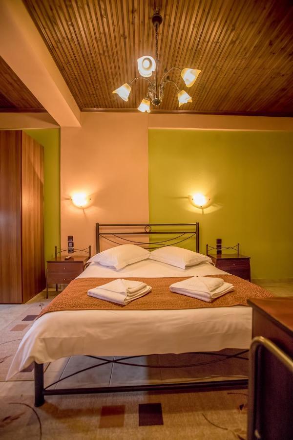 נאוכורי Kynthia Guesthouse מראה חיצוני תמונה